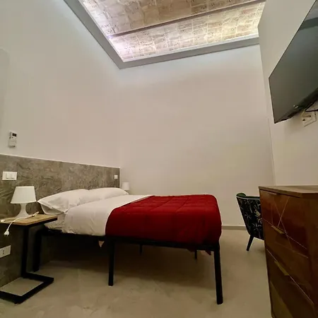 度假居 Al Vicolo 泰拉奇纳